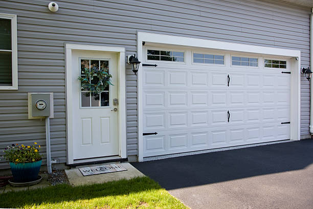 24/7 Emergency Garage Door Panel Replacement experts in Sevier County County, AR